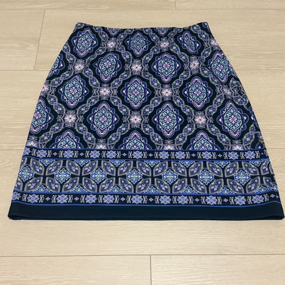 ✨Talbots Blue and Pink Patterened A-Line Skirt - Picture 6 of 6